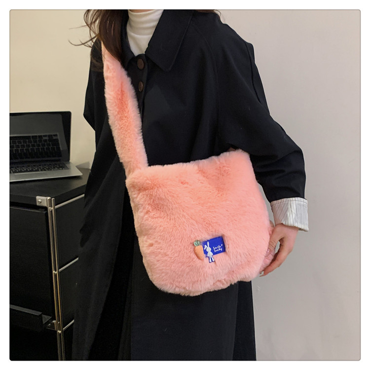 Plush tote for women's trendy and fashionable shoulder bag, plush crossbody bag_voghion.com