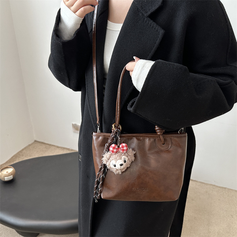 Muñeca de peluche adorable oso bolso de gran capacidad para mujeres 2024 invierno nuevo estilo de invierno para usted bolso de insert