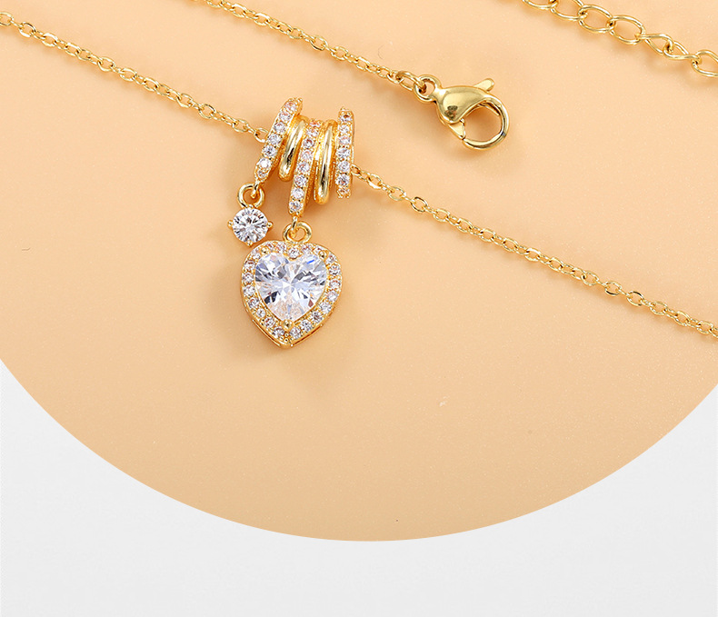 Collar elegante con corazón de circonita cadena para clavícula_voghion.com