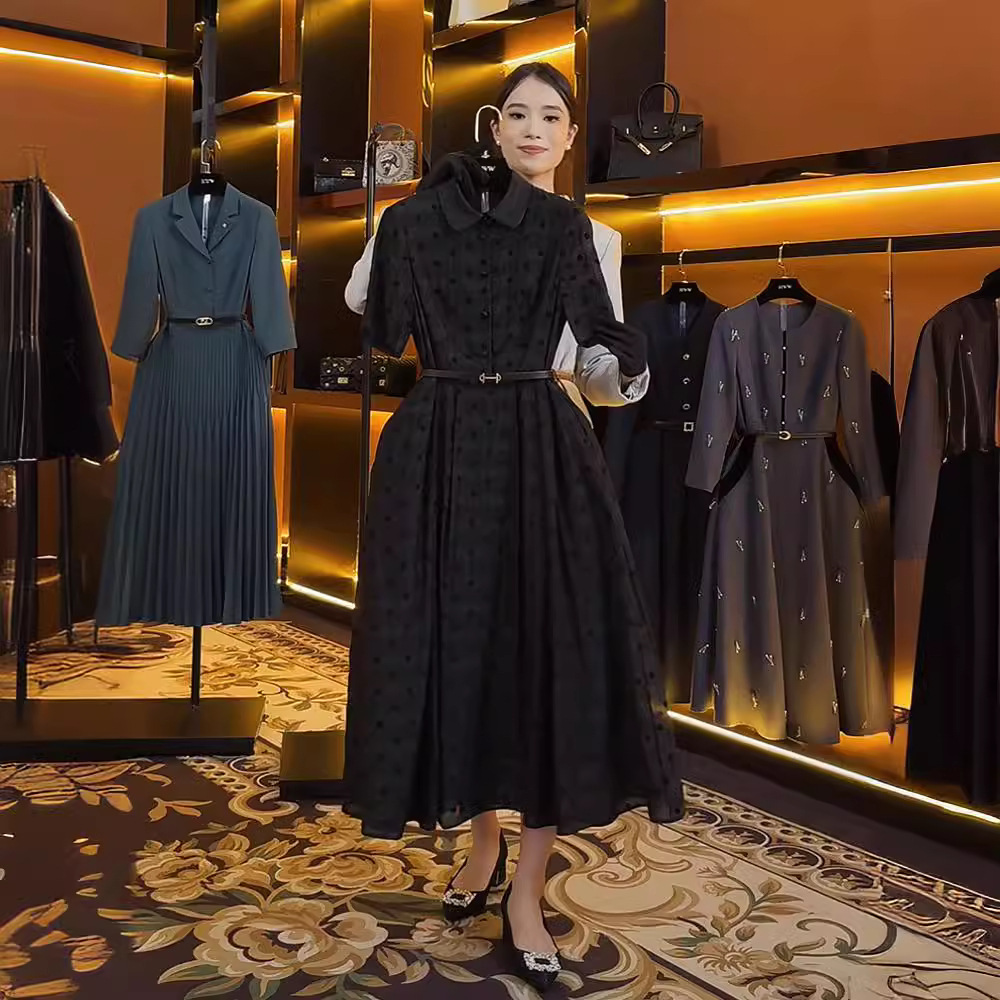 Đầm liền màu đen phong cách Chanel tay ngắn dáng suông mùa hè — Váy liền-màu đen
