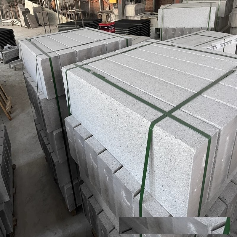 海南儋州混凝土路缘石模具预制路沿石马路牙子摸具庭院花池围栏水