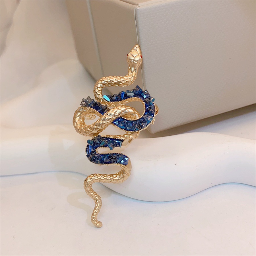Vintage Minimalist Brooch For Men Stylish Accessory For Suits_voghion.com