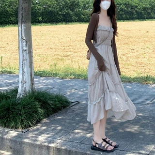 法式高级感吊带连衣裙两件套2026年新款春夏季初恋系气质甜美长裙