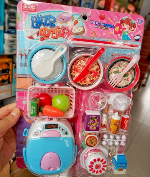 1368-30 Mini rice cooker (random color)