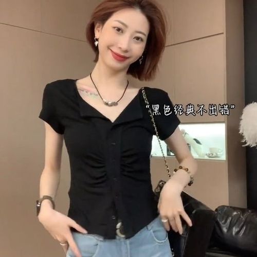 Folded Collar Mini Tank Top Unique Design with Slits V-neck Sweet and Spicy 2025 Short-sleeve T-shirt for Women Summer Stylish Short-sleeve Top