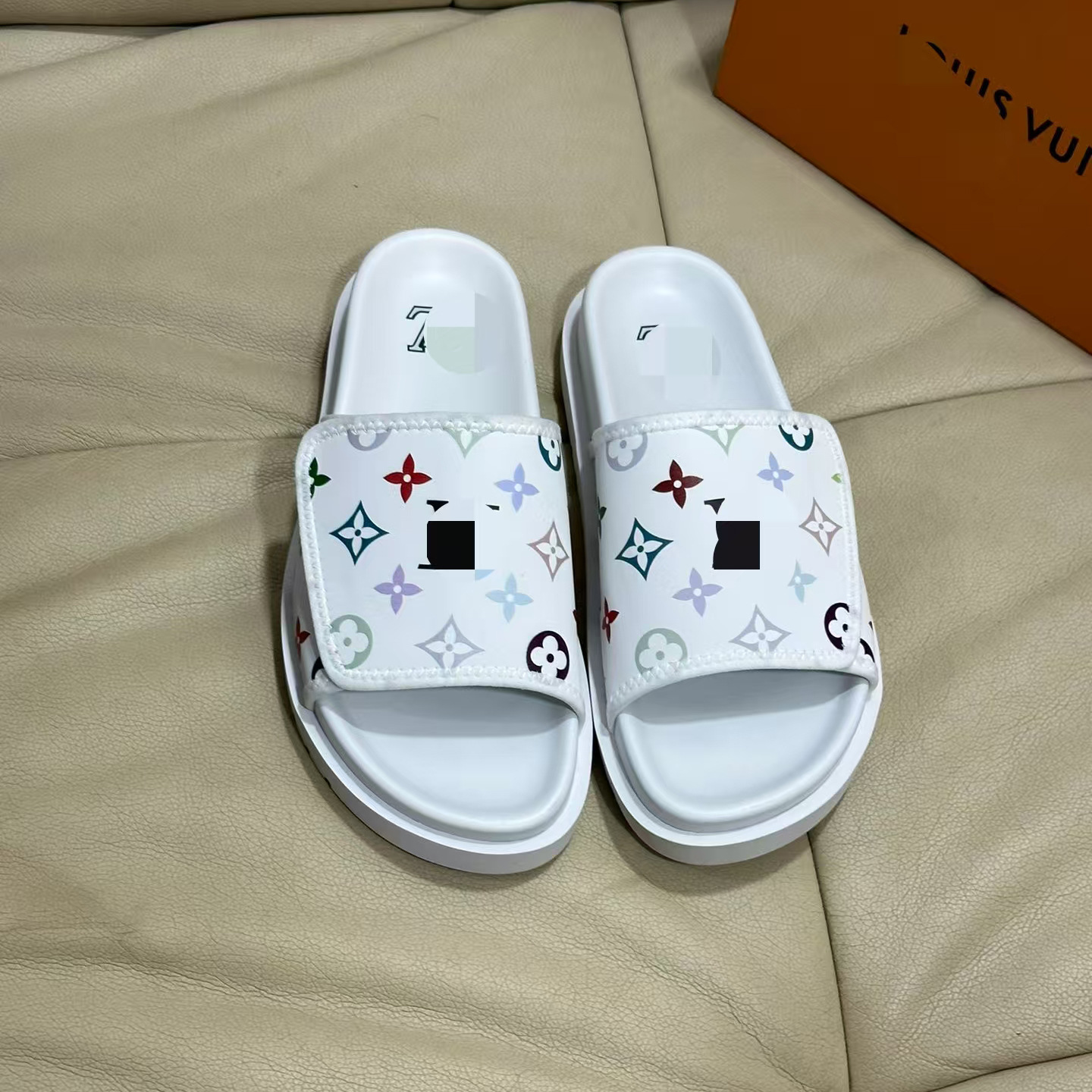Zapatillas de playa casuales con relieve de cuadrícula transpirables sandalias para el hogar / exterior con cuero de vaca