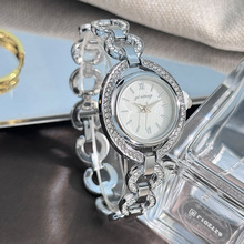 �_�P���Ůʿ�ֱ����U��ȦȦ���ʯӢ�����s���|���Q�r�b�ֱ�