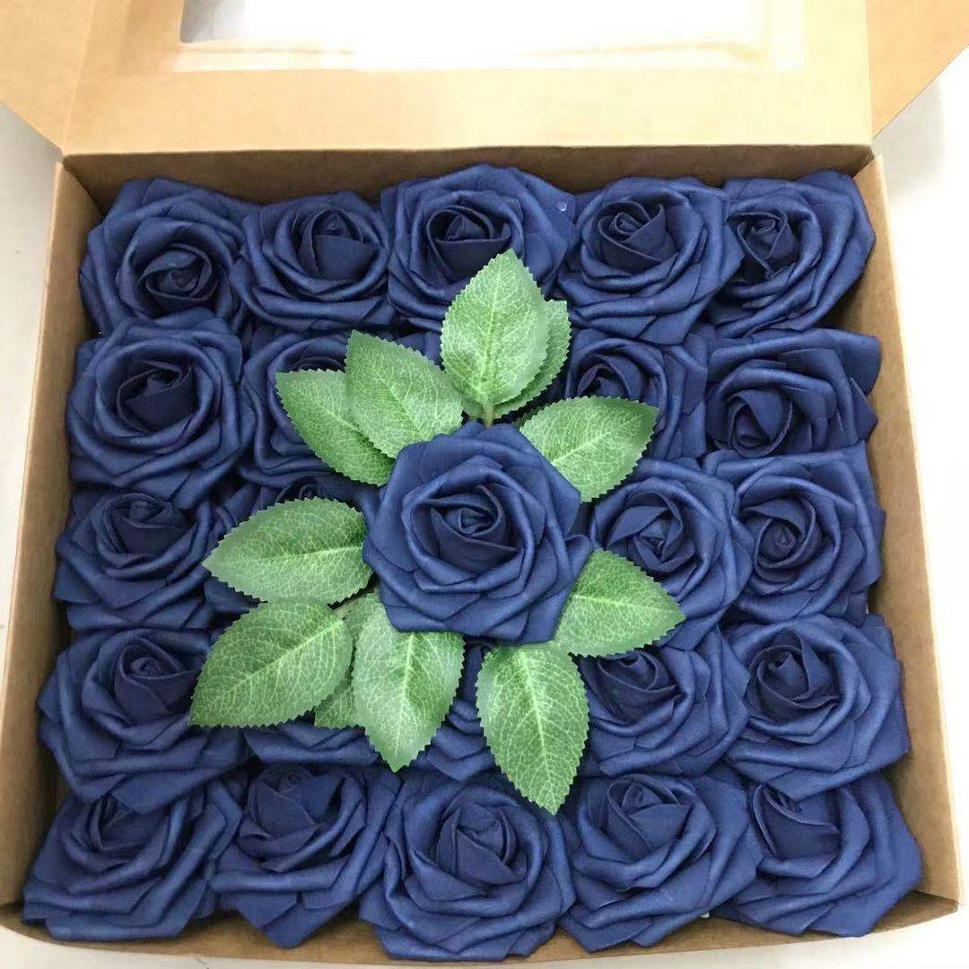 염색 된 어두운 사파이어 블루