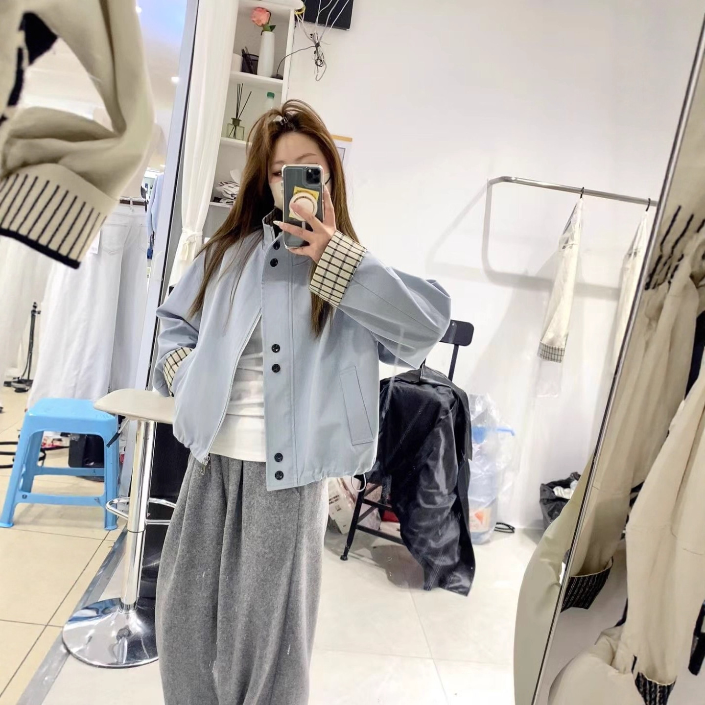 Yimo Korean Style Short Windbreaker Jacket with Color-Blocked Cuffs for Women, 2025 New Autumn Fashion High-End Jacket for Women