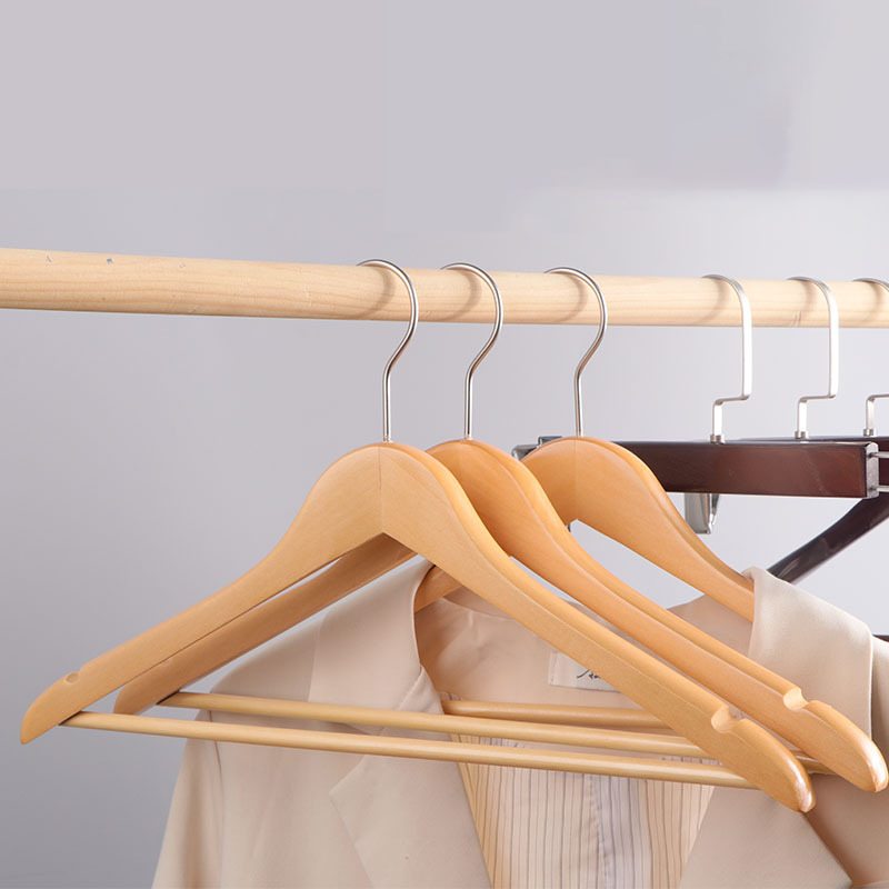 实木衣架无痕加粗款工厂批发免费刻LOGO家用酒店专用木质衣架挂衣