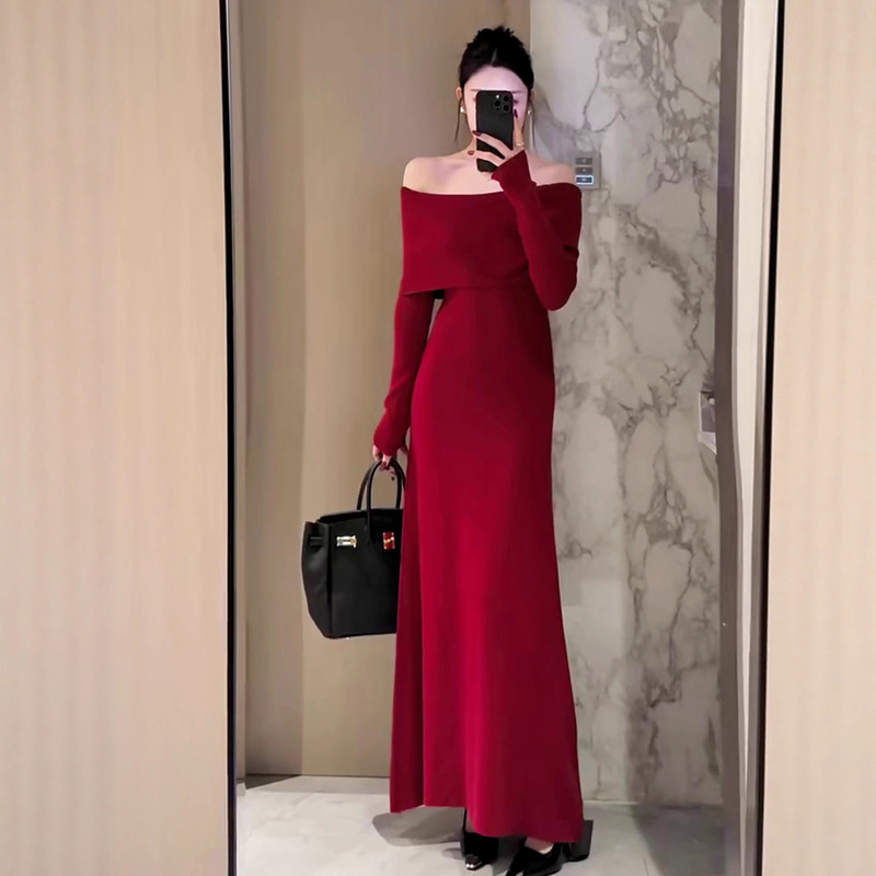 Birthday Engagement Evening Dress Light Luxury Niche High-End French Style Red Knitted One-Shoulder Dress Autumn and Winter
