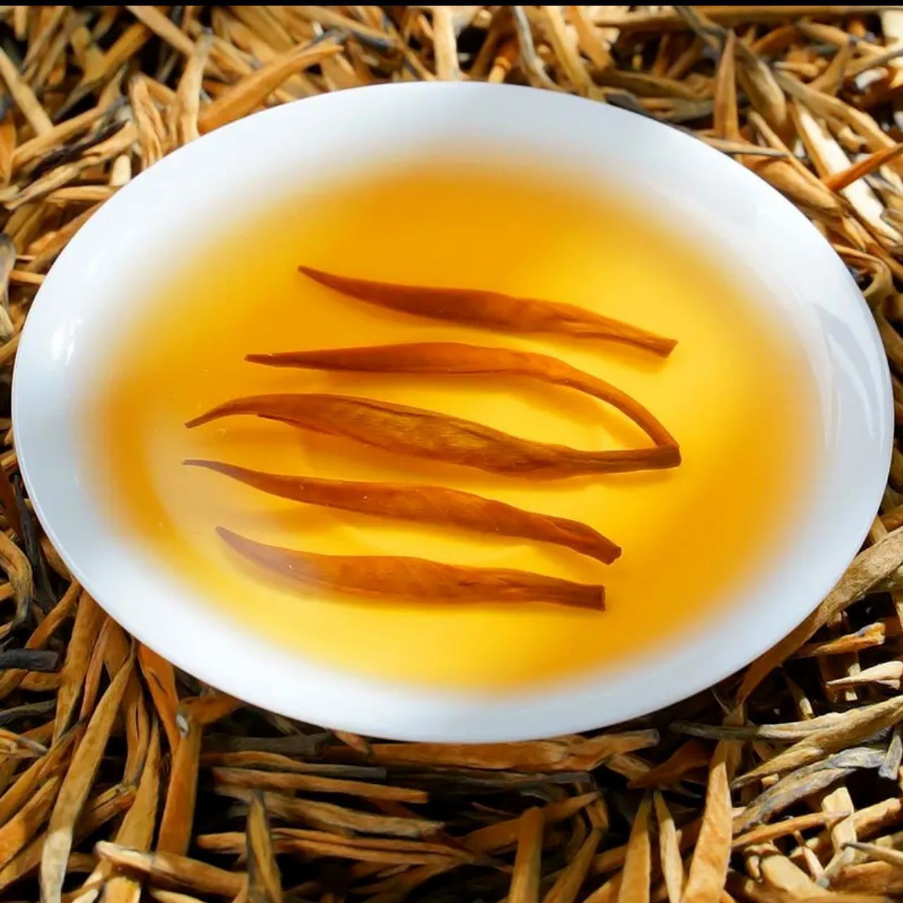 源头厂家批发云南凤庆红茶滇红茶云南大叶种茶蜜香大金针250克装