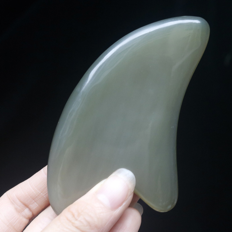 天然牛角スクレーパーの厚いイルカの顔の美容器のマッサージの穴は棒のメーカーを通して卸売りします。|undefined