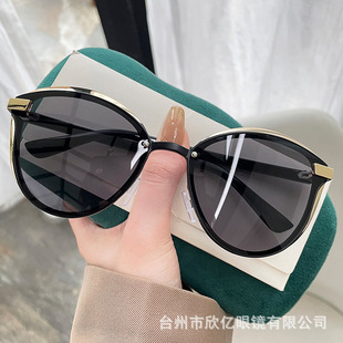 2025 New Sunglasses Premium Ins Little Red Riding Book Korean Style Fashion Retro Large Frame Sun Trendy Street Beat Personalized Glasses