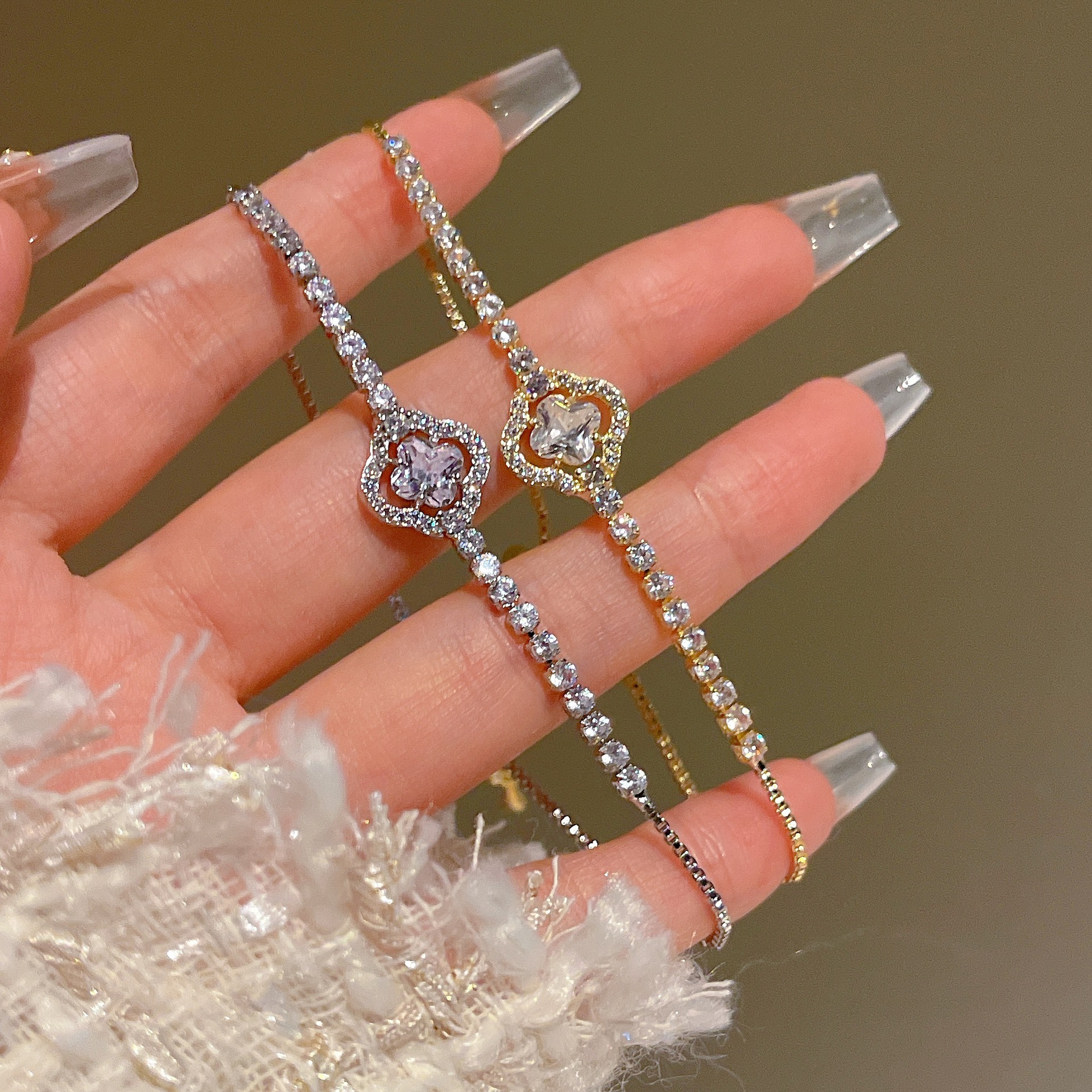 Kleines Design-Blumenarmband 2023 Kordelzug kleines vielseitiges Armband Dongdaemun exquisites Armband J921_voghion.com