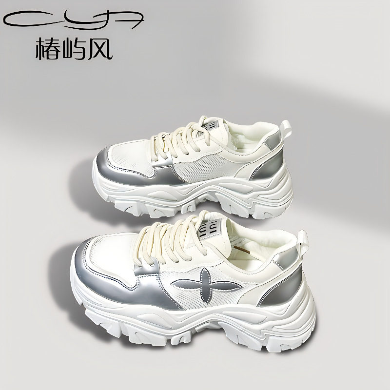 Los zapatos de verano de las mujeres nuevos zapatos blancos transpirables de altura interior de suela gruesa aumentan la altura de los zapatos de mujer 2024 explosión