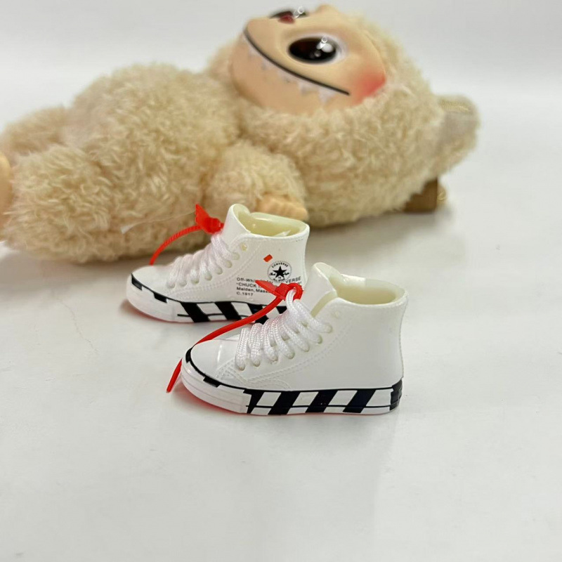 LABUBU Zapatos Rabu Ropa de bebé 17cm felpa vinilo bolso de muñeca colgante para zapatos desnudos caja ciega