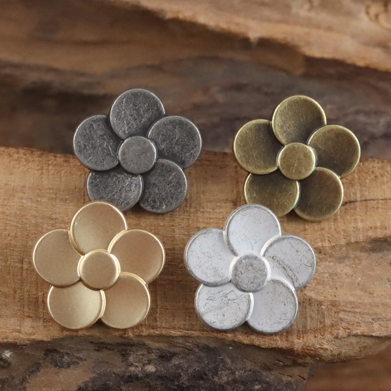 Flower Hand-Stitched Metal Denim Jacket Cargo Overalls Matte Gold Buttons Retro Bronze Sweater Shirt Buttons