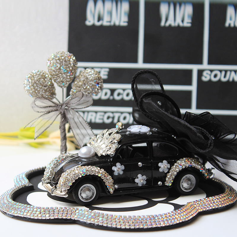 Modelo de automóvil de aleación creativo y colorido arco de automóvil modelo de perforación adornos interiores de automóviles adornos de automóviles clásicos dly bendición