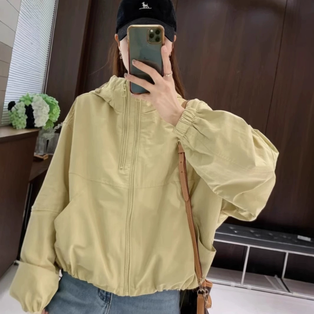 Солнцезащитный костюм куртка женская весна лето 2025 новая тонкая модель, дикая свободная повседневная популярная короткая куртка