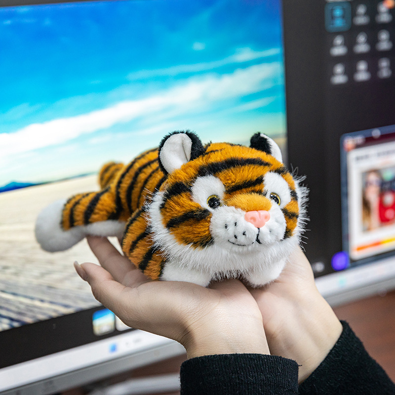 掌の中の宝物 かわいいバックパック 猫のペンダント ぬいぐるみ おもちゃ 小さなウサギの布人形 誕生日プレゼント ペンダント|undefined