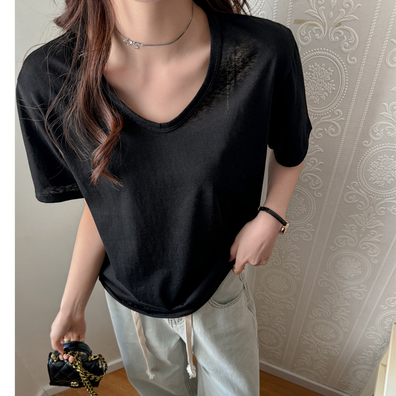 검은색
