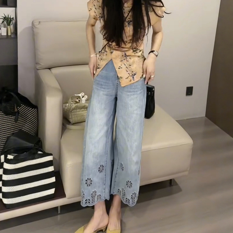 Plus Size Hollow Embroidered Jeans for Women, Summer Thin Style for Chubby Girls, Pear-Shaped Figure, High-Waisted Slimming Wide-Leg Cropped Pants Plus Size Hollow Embroidered Jeans for Women, Summer Thin Style for Chubby Girls, Pear-Shaped Figure, High-Waisted Slimming Wide-Leg Cropped Pants
