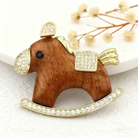 胸针;戒指;耳钉