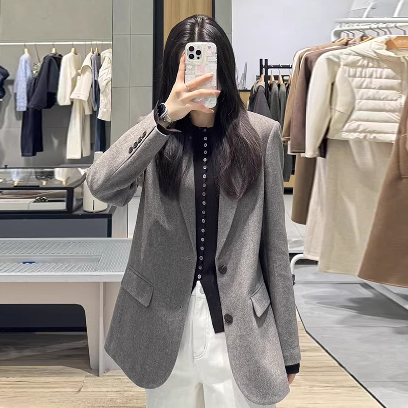 Same Style as in the Mall, 2026 Spring New Style, Straight Silhouette, Slimming, Versatile Commuter Blazer for Women 5H2110181 Same Style as in the Mall, 2026 Spring New Style, Straight Silhouette, Slimming, Versatile Commuter Blazer for Women 5H2110181