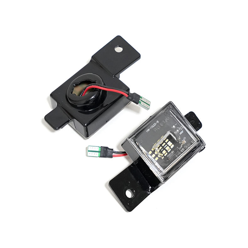 Suitable for Chevrolet Silverado 1500/2500/3500 Gmc Sierra Modified Led License Plate Light Decoding