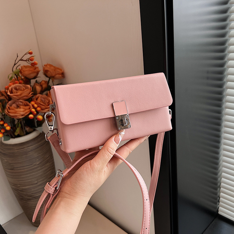 Bolso de hombro transfronterizo Bolso de moda de alta gama para mujer Bolso de mensajero de textura de diseño de nicho de todo fósforo casual