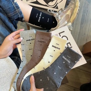 ���p�b�����m��Ů�ﶬ�r�жѶ����mins���c�ٴ�͸�����e��ͲŮ�m