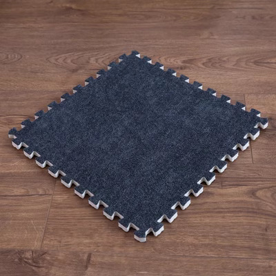 다크 그레이 [로우 키 및 절제된]