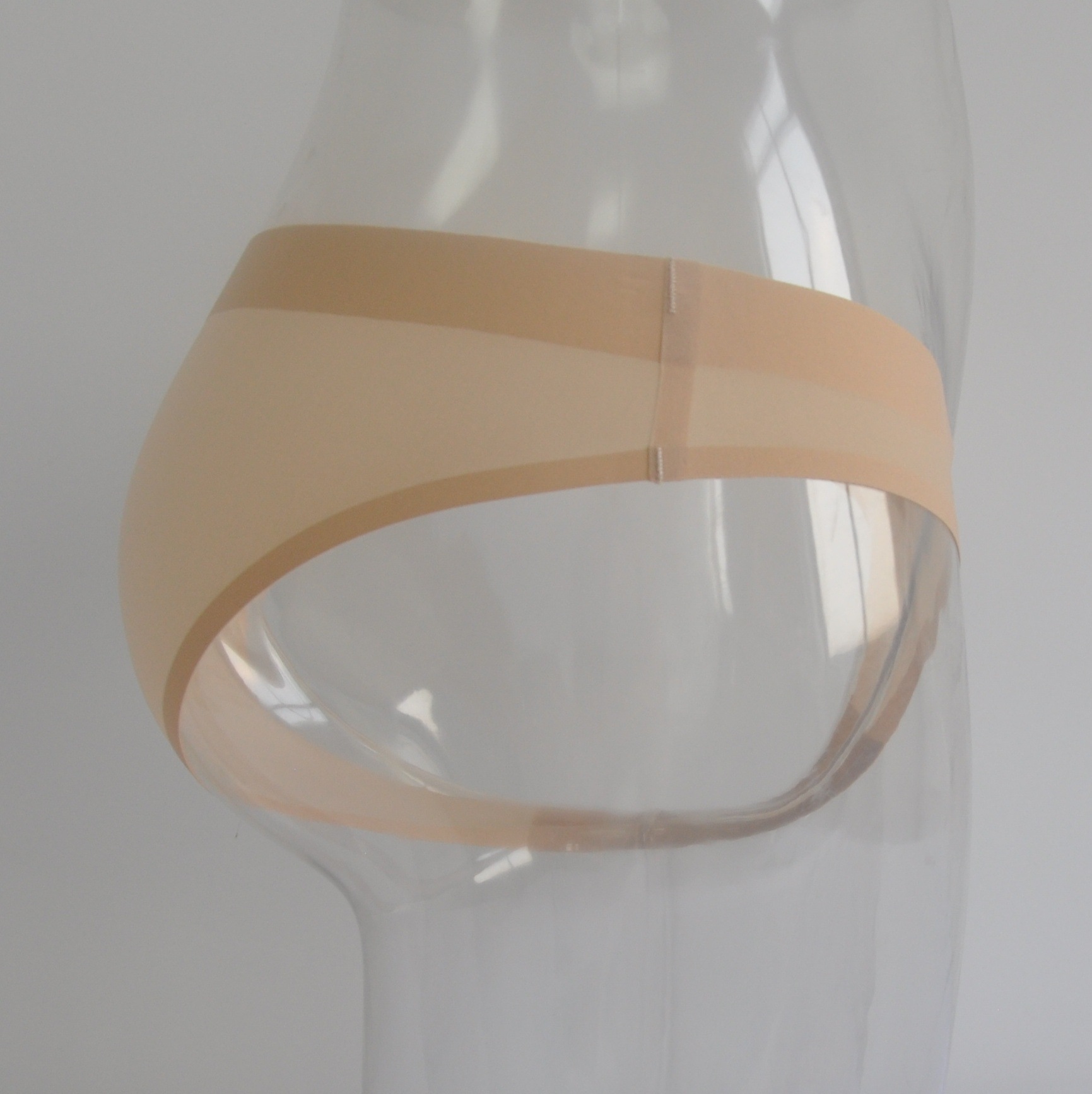 夏季薄款透气冰丝面料少女三角裤低腰无痕内裤女批发代工外贸