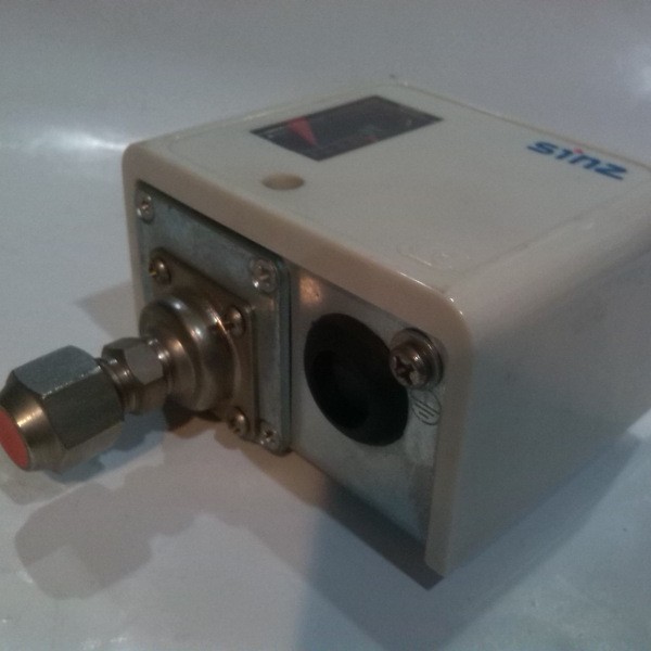 制冷机组冷库空调设备充油高低压力表油压差压力控制器双压控开关