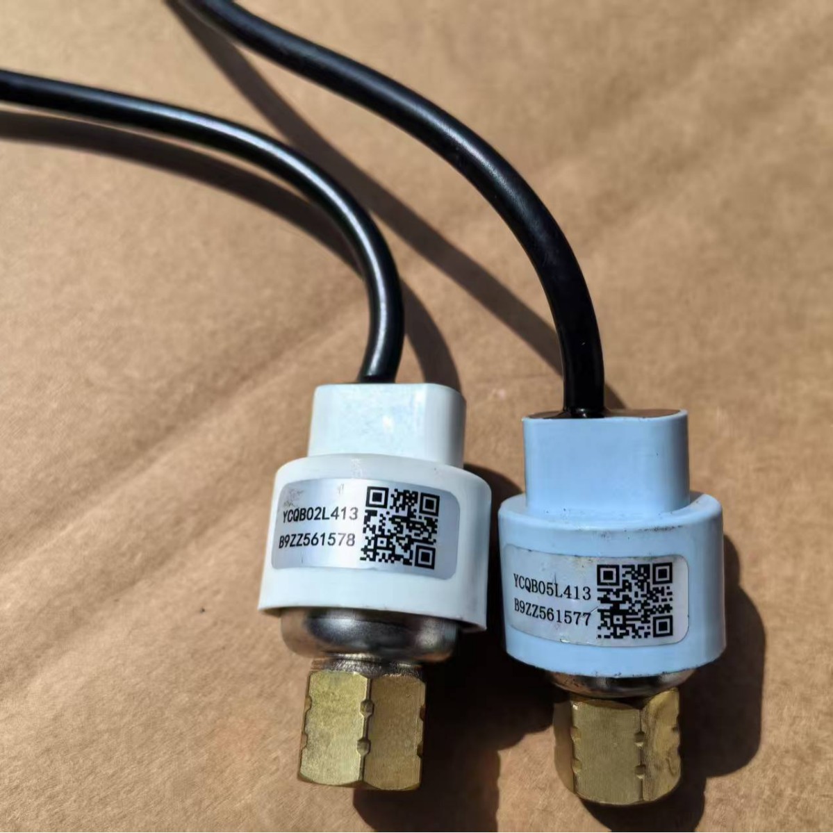 Yutong Jinlong Geely Pure Electric AC SANHUA Pressure Sensor YCQB02L413 YCQB05L413