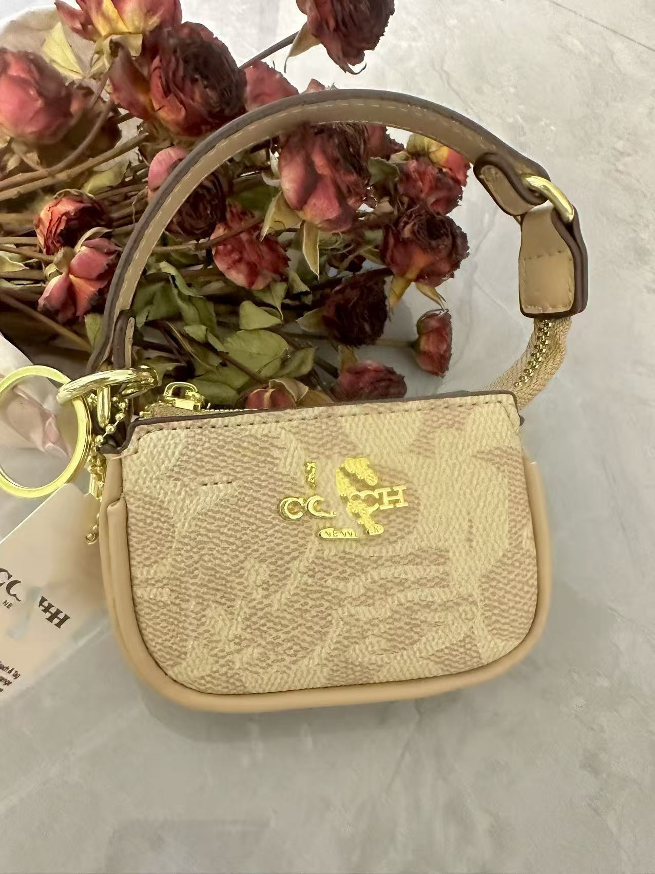 C Home Card Bag Ladies Llavero Monedero 2025 Nuevo estilo Kou Home Foreign Trade Retro Impreso Bolsa de identificación Colgante