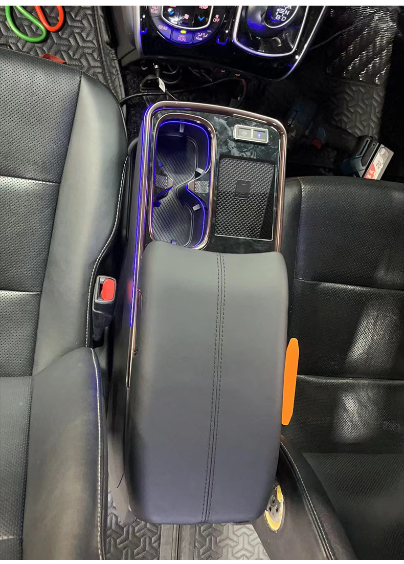 Suitable for Hong Kong and Macau Toyota Noah/Voxy80 90 Series Armrest Box and Honda Stepwgn Jewelry Box Modification