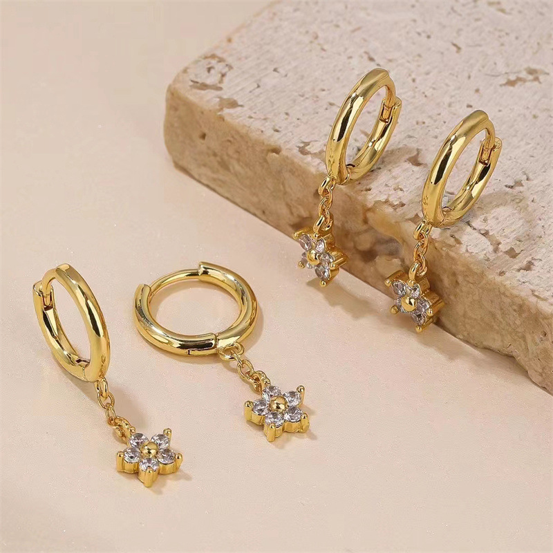 Transfronteriza europea y americana nueva estrella de cinco puntas pendientes geométrica simple oído espárragos oído anillo moda calle tiro oído espárragos joyería