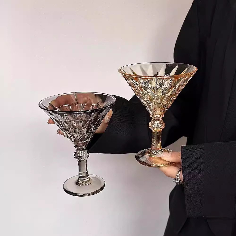 鸡尾酒钻石高脚玻璃杯香槟杯洋酒杯红酒杯子高颜值甜酒杯ins风跨
