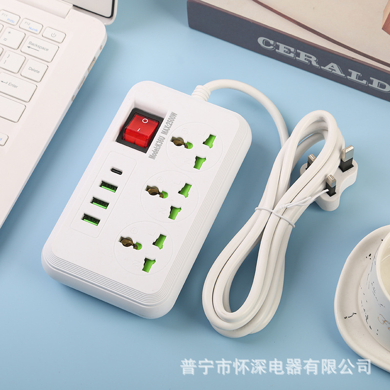 Interfaz 3USB + 1Type-C interruptor de cabezal con puerta de seguridad infantil tres orificios nueve jack estándar británico estándar europeo estándar americano