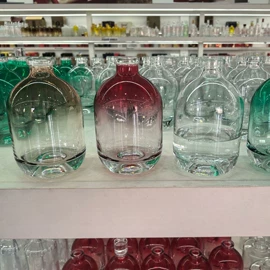 其他酒水包装;玻璃瓶;金属盖