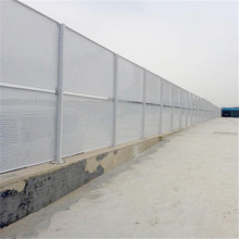 黃島廠家供應工地施工隔離圍擋板鍍鋅穿孔鋼板抗風沖孔圍擋