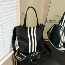 �羳���Q��*������ˮͰ�� С�����l����������e�ٴ�ˮͰ��2026��