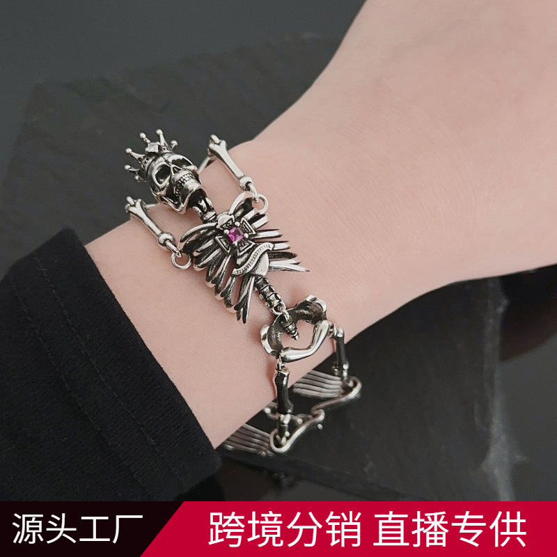 Light luxury heavy industry skull bracelet hanging skull skeleton bracelet personality exaggerated men and women European and American retro style bracelet Light luxury heavy industry skull bracelet hanging skull skeleton bracelet personality exaggerated men and women European and American retro style bracelet