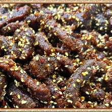 厂家定制四川牦牛沟牛肉干风干手撕牛肉袋装五香麻辣休闲食品