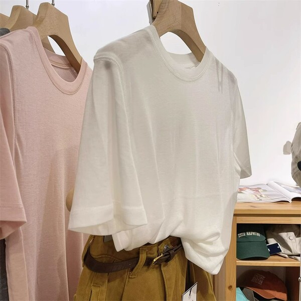 White base knitted summer T-shirt with a round collar