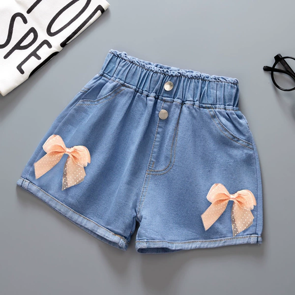 Pink butterfly elastic shorts