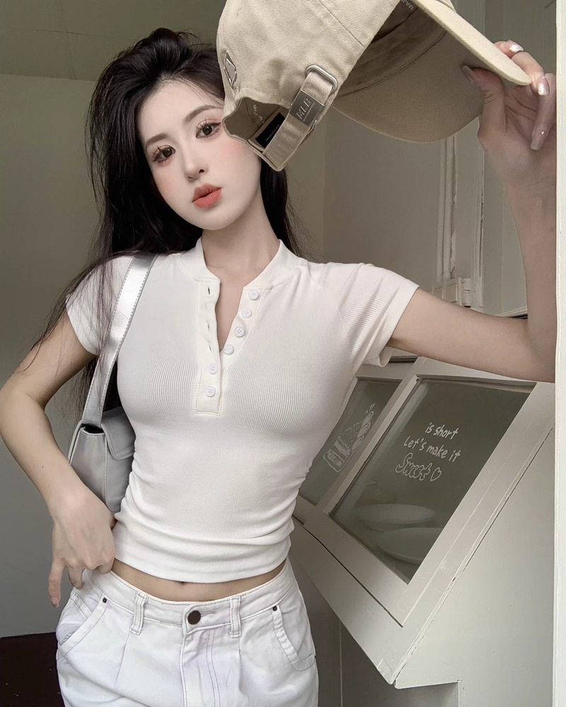 하얀색