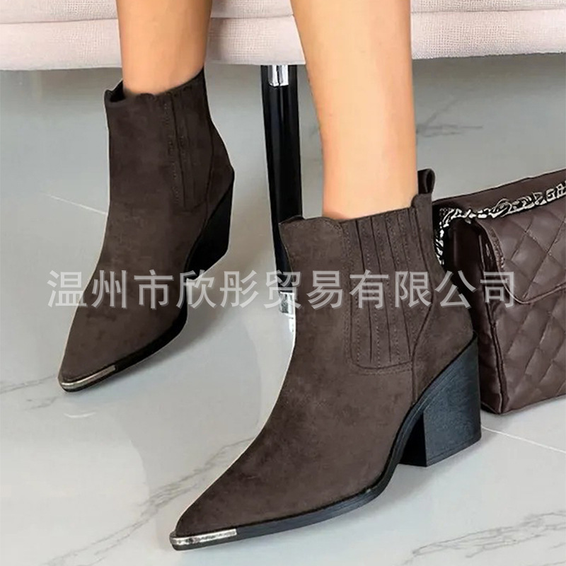 Cross-Border Plus-Size 2025 New Autumn and Winter Classic Chelsea Boots, Pointed Toe Short Boots, Suede Women's Low-Cut Boots, Pointed Toe